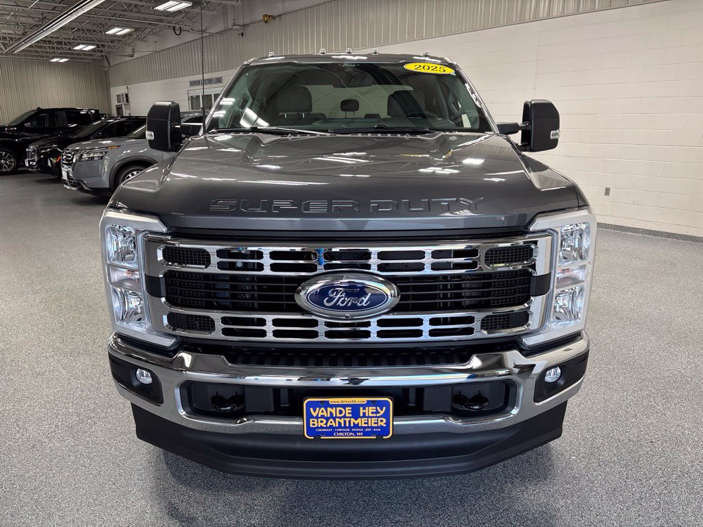 Used 2025 Ford F350 XLT w/ 360-Degree Camera Package AWD/4WD image 2