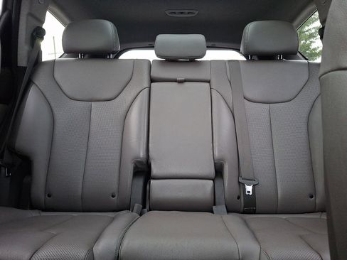 Used 2019 Hyundai Santa Fe Limited image 19