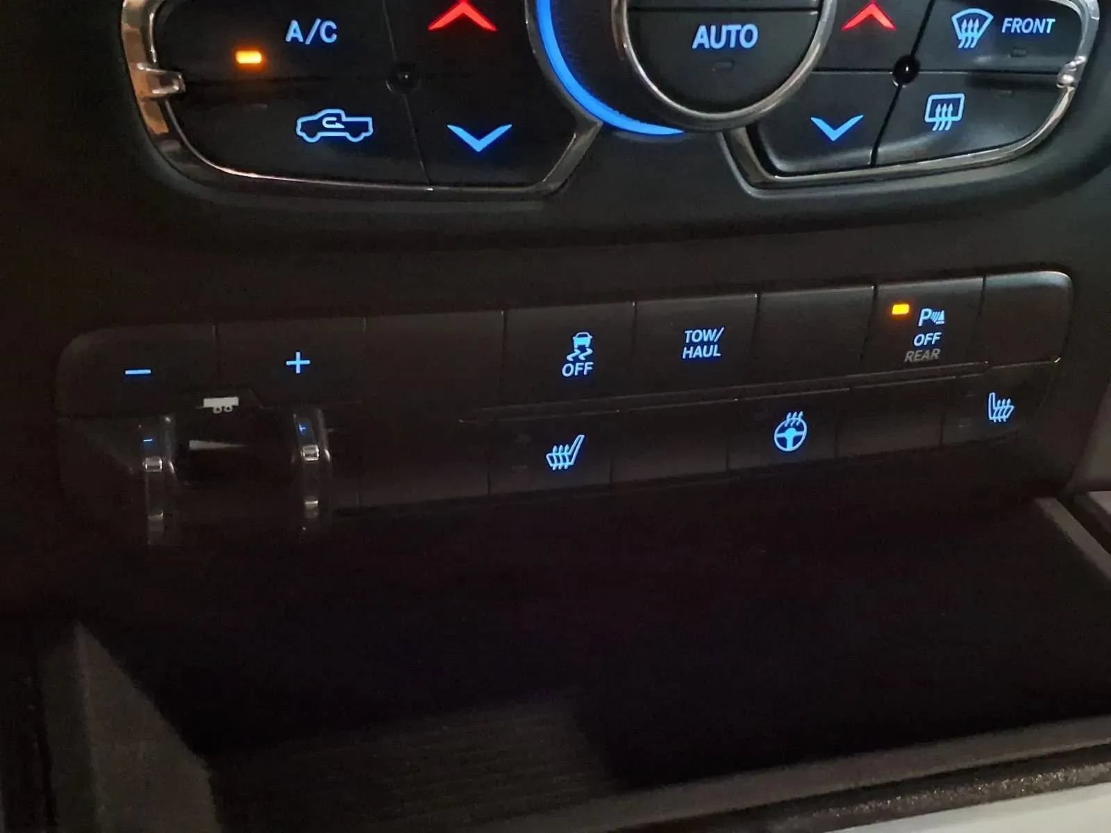 Used 2022 RAM 1500 Express w/ Wheel & Sound Group AWD/4WD image 18