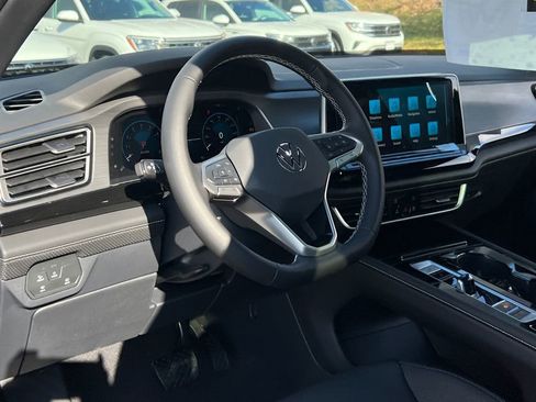 New 2026 Volkswagen Atlas Cross Sport SE image 20