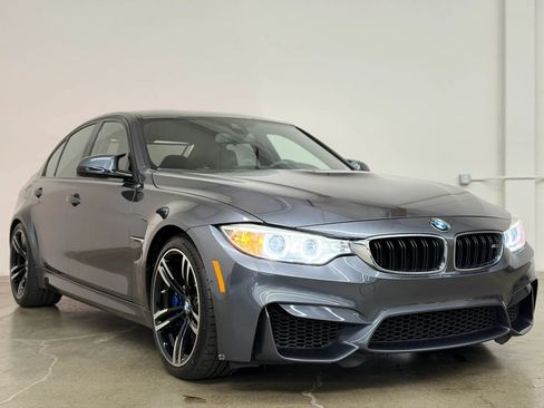 Used 2016 BMW M3 RWD image 3