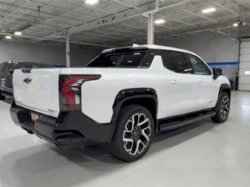 New 2025 Chevrolet Silverado EV RST image 4