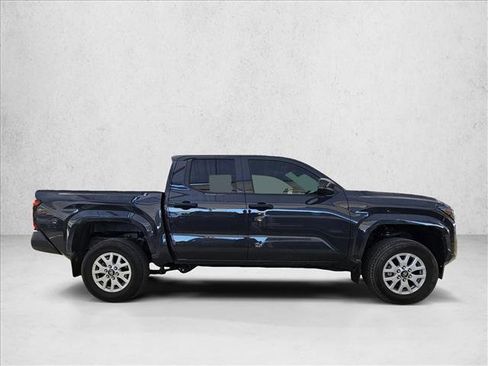 Used 2024 Toyota Tacoma SR image 4