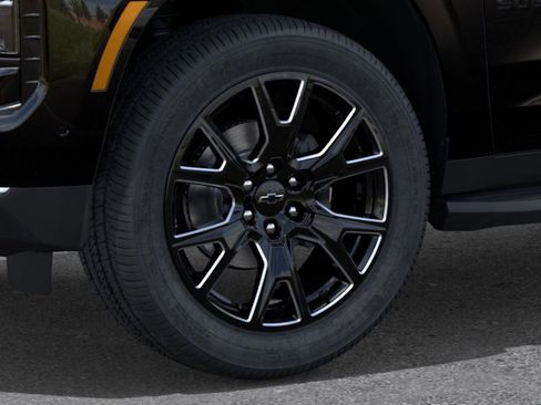 New 2026 Chevrolet Suburban LS image 11