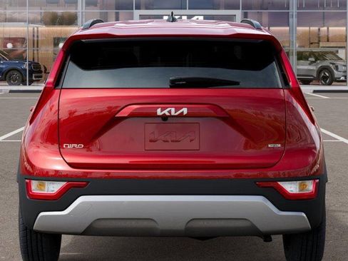New 2025 Kia Niro EX image 13