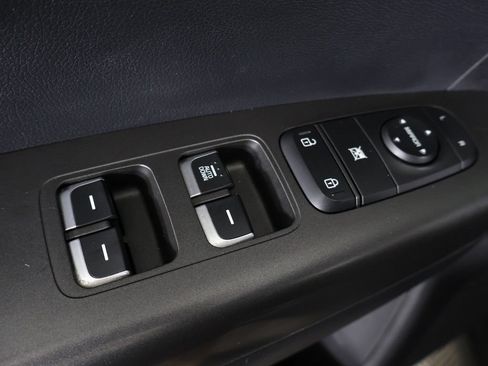 Used 2021 Kia Sportage LX FWD image 32