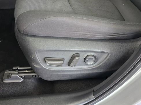 Used 2024 Toyota RAV4 XLE image 23