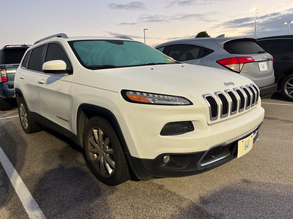 Used 2014 Jeep Cherokee Limited w/ Luxury Group FWD image 2