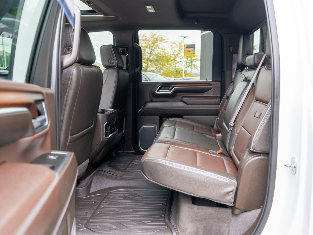 Certified 2024 GMC Sierra 3500 Denali w/ Technology Package AWD/4WD image 13