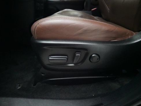 Used 2018 Toyota Sienna Limited Premium w/ Carpet Mat Package AWD/4WD image 31
