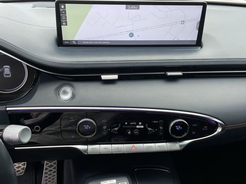 Used 2023 Genesis GV70 3.5T Sport w/ Sport Advanced Package image 21