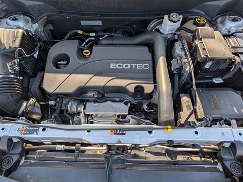 Used 2019 Chevrolet Equinox LT FWD image 27