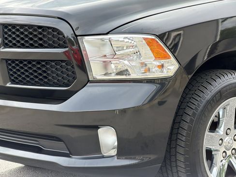 Used 2015 RAM 1500 Express RWD image 8