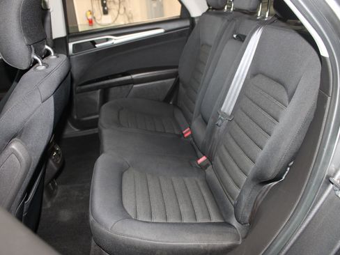 Used 2013 Ford Fusion SE image 20