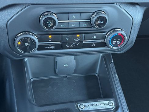 New 2025 Ford Bronco Base w/ Sasquatch Package image 14