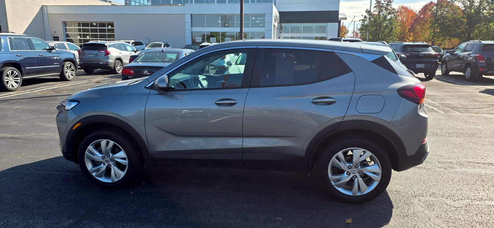 Used 2024 Buick Encore GX Preferred w/ Comfort Package AWD/4WD image 8