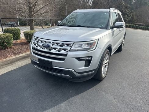 Used 2018 Ford Explorer Limited image 4