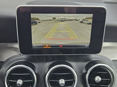 Used 2019 Mercedes-Benz GLC 300 image 18