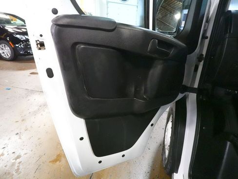 Used 2023 RAM ProMaster 2500 FWD image 18