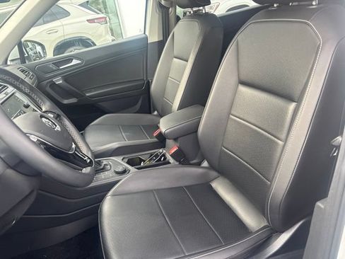 Used 2021 Volkswagen Tiguan SEL AWD/4WD image 9