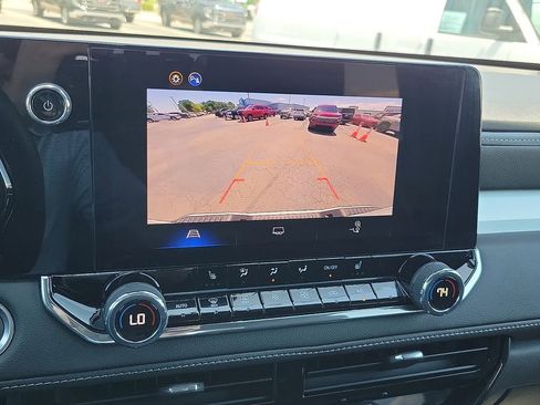 Used 2025 Chevrolet Colorado LT w/ Advanced Trailering Package RWD image 16