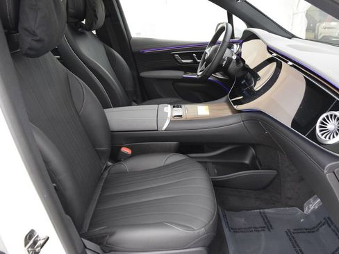 Used 2025 Mercedes-Benz EQS 450+ SUV image 16