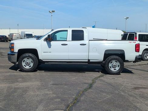 Used 2019 Chevrolet Silverado 2500 W/T AWD/4WD image 5