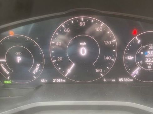 Used 2024 MAZDA CX-90 Plug-In Hybrid w/ Preferred AWD/4WD image 11