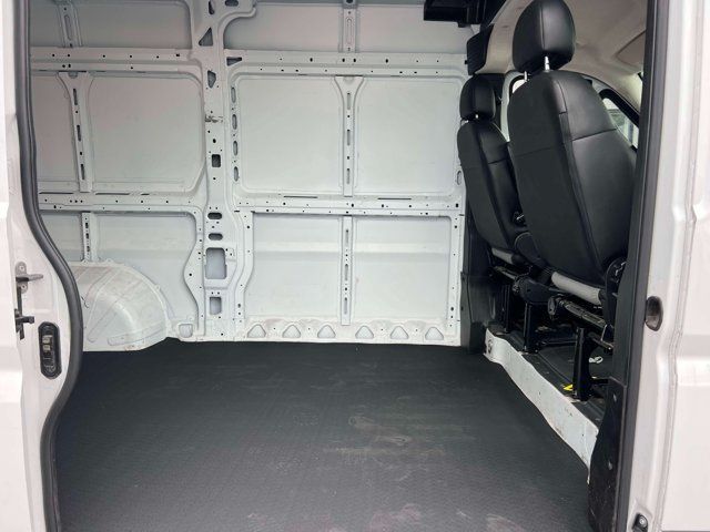 Used 2024 RAM ProMaster 2500 w/ Convenience Group FWD image 11