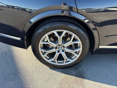 Used 2023 BMW X7 xDrive40i image 24