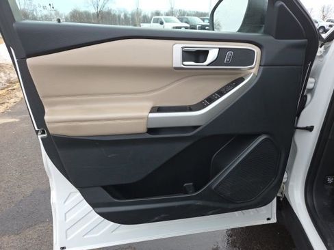 Certified 2023 Ford Explorer XLT w/ Equipment Group 202A image 29