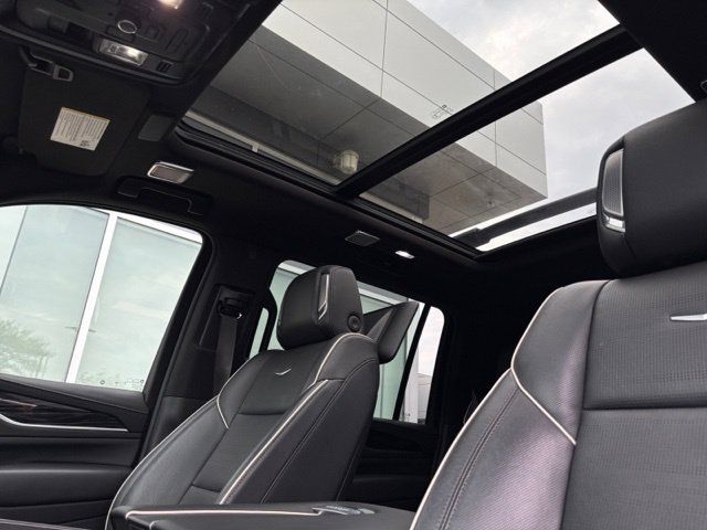 Used 2021 Cadillac Escalade ESV Sport w/ Driver Assist Tech Package RWD image 22