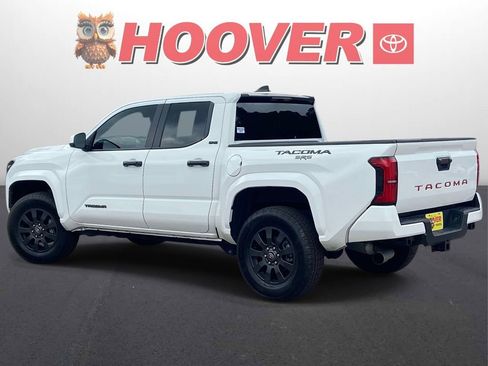 Used 2024 Toyota Tacoma SR5 RWD image 6