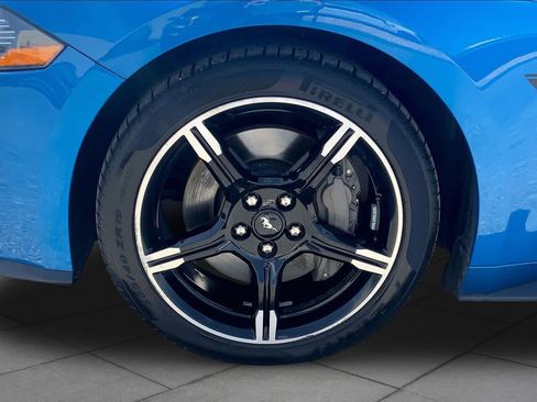Used 2020 Ford Mustang GT Premium w/ Equipment Group 401A RWD image 11