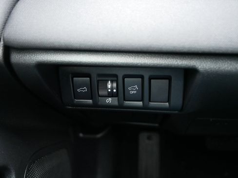 Used 2025 Subaru Outback Premium image 26