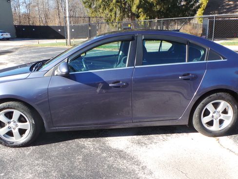 Used 2014 Chevrolet Cruze LT image 6