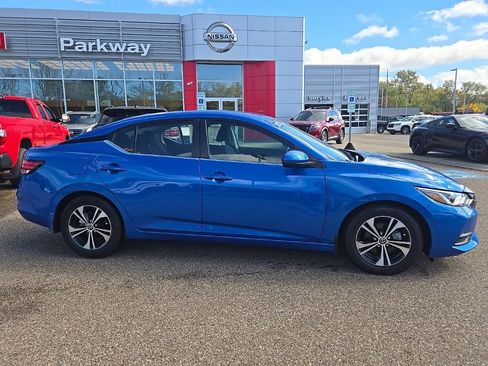 Used 2022 Nissan Sentra SV w/ Trunk Package image 8