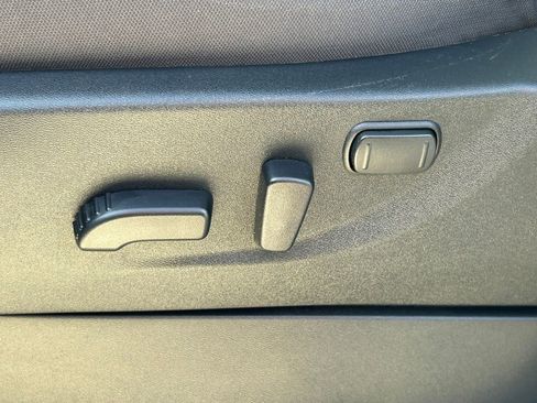 Used 2026 Nissan Frontier SV image 20