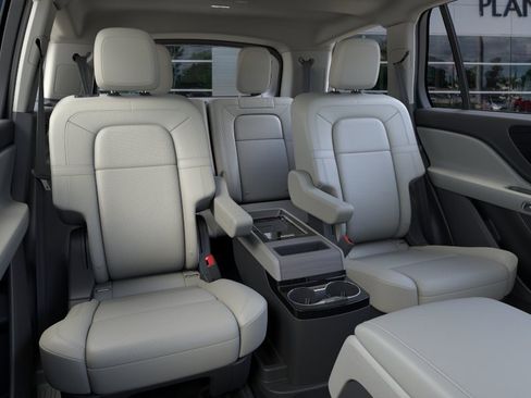 New 2026 Lincoln Aviator Reserve AWD/4WD image 11