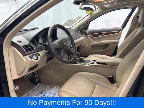 Used 2011 Mercedes-Benz C 300 4MATIC Sedan image 9
