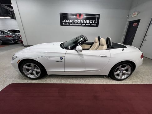 Used 2011 BMW Z4 sDrive30i image 28