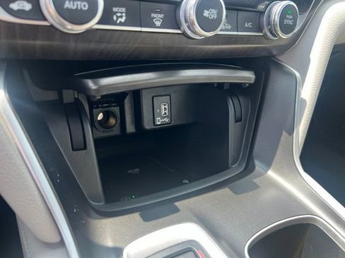 Used 2020 Honda Accord Touring image 20