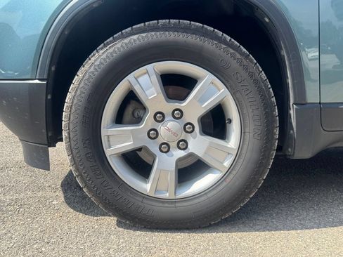 Used 2009 GMC Acadia SLE FWD image 12