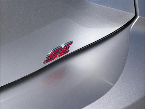 Used 2024 Toyota Corolla SE image 18