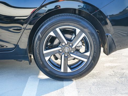Used 2025 Nissan Sentra SV w/ All-Weather Package FWD image 10