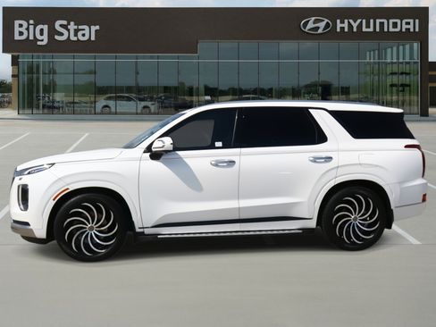 Used 2022 Hyundai Palisade Calligraphy w/ Cargo Package image 2