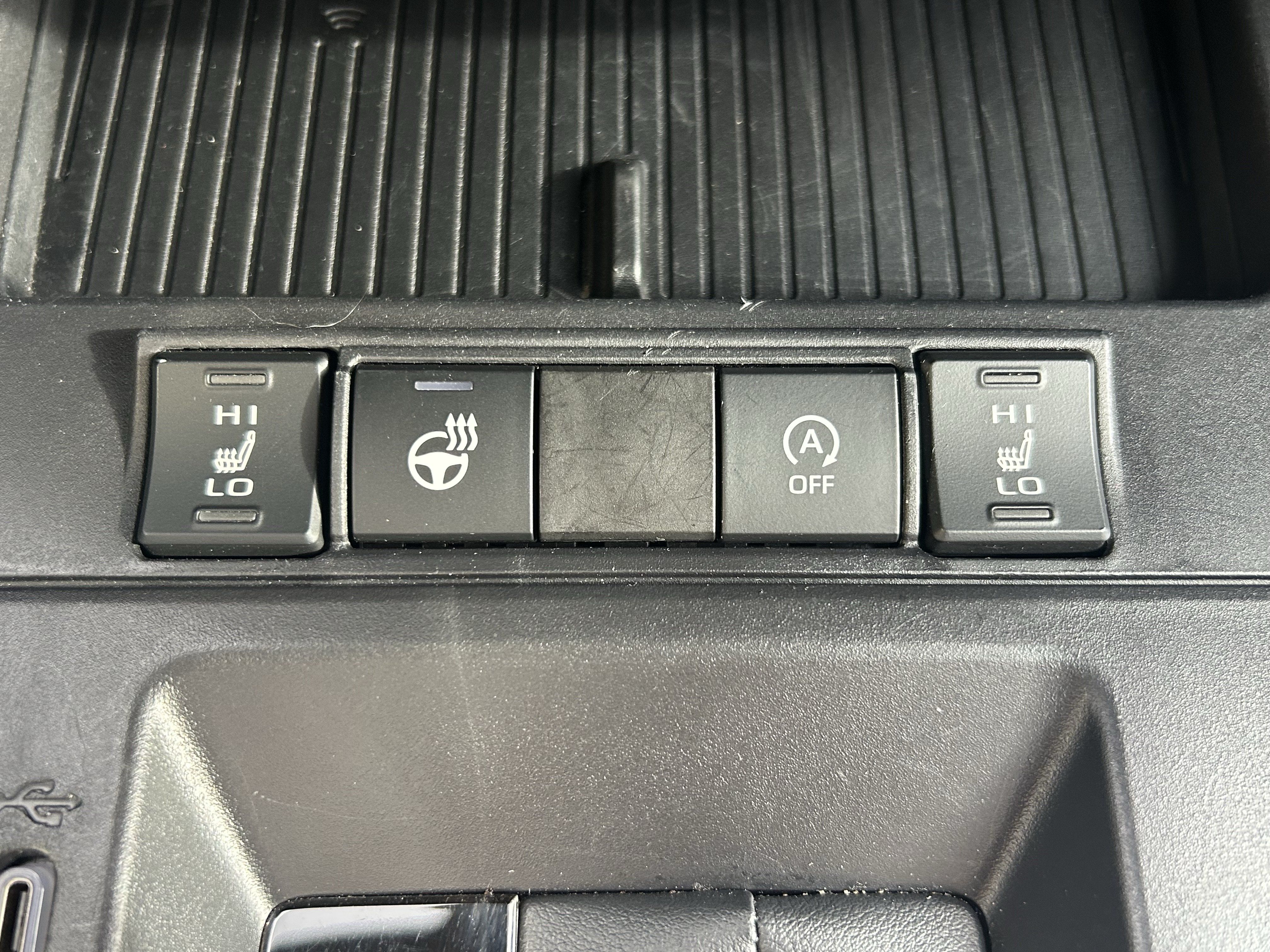 Used 2026 Toyota Corolla Cross XLE w/ Convenience Package AWD/4WD image 35