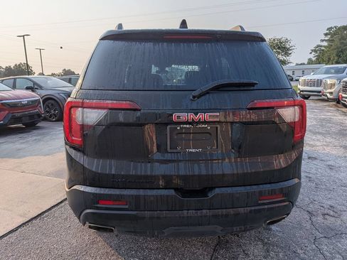 Used 2022 GMC Acadia SLE w/ Driver Convenience Package FWD image 3