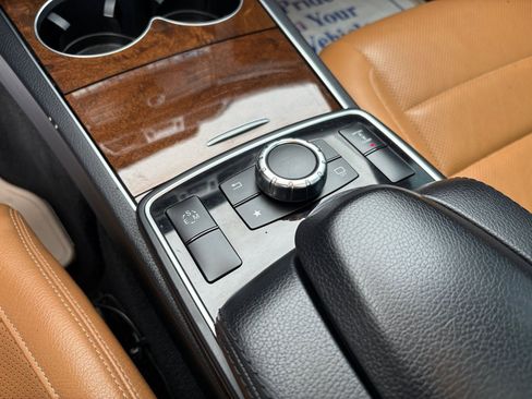 Used 2016 Mercedes-Benz E 550 Coupe w/ Premium 2 Package image 50