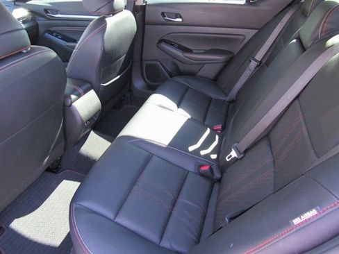 Certified 2023 Nissan Altima 2.5 SR w/ SR Premium Package image 8